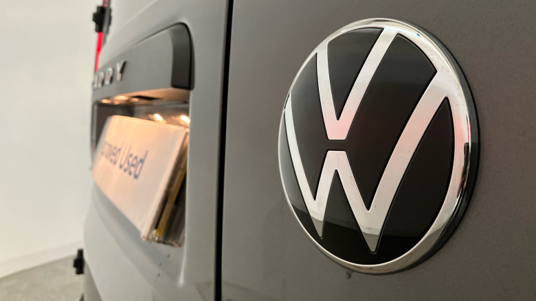 Volkswagen Caddy Cargo C20 Diesel 2.0 TDI 102PS Commerce Plus Van [Tech Pack]